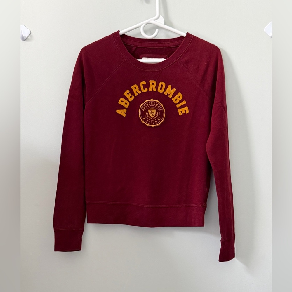Abercrombie & Fitch Burgundy Sweatshirt with Cream Label